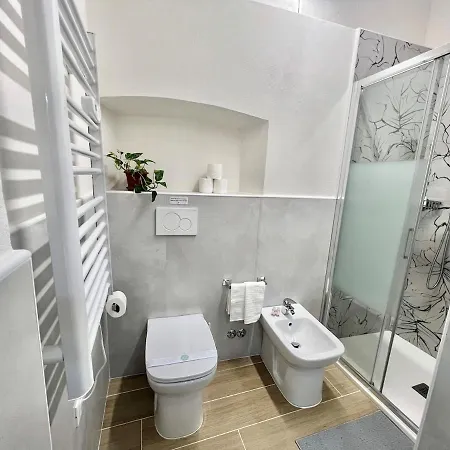 Casa S Trinita 15 Min Train Station, Visit Tuscany Apartment *